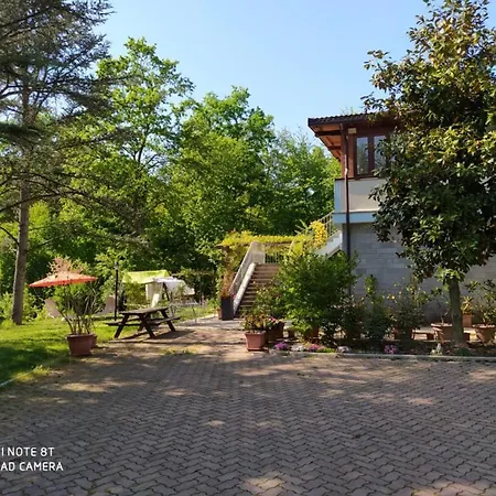 Tenuta L'ape Regina Apartment *